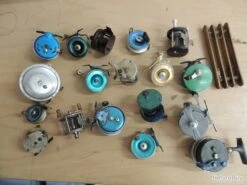 Important Lot De Moulinet De Peche Pour La Collection Sorttie De Grenier -Matériel De Pêche 00002 important lot de moulinet de peche pour la collection sorttie de grenier