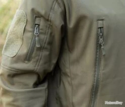 VESTE De Chasse Impermeable Coupe Vent, Coloris CAMOUFLAGE FG...... 13 VESTE De Chasse Impermeable Coupe Vent, Coloris CAMOUFLAGE FG...... -Matériel De Pêche 00003 VESTE de chasse impermeable coupe vent coloris CAMOUFLAGE FG