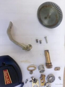 LOT IMPORTANT DE PIECES POUR MOULINET BAM 620 . ( PIECES NEUVES ) -Matériel De Pêche 00005 LOT IMPORTANT DE PIECES POUR MOULINET BAM 620 . PIECES NEUVES